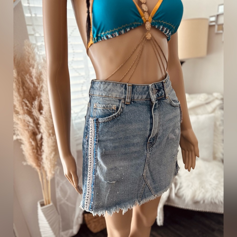 Free People Embellished Denim Mini Skirt Size 4 - Picture 4 of 11